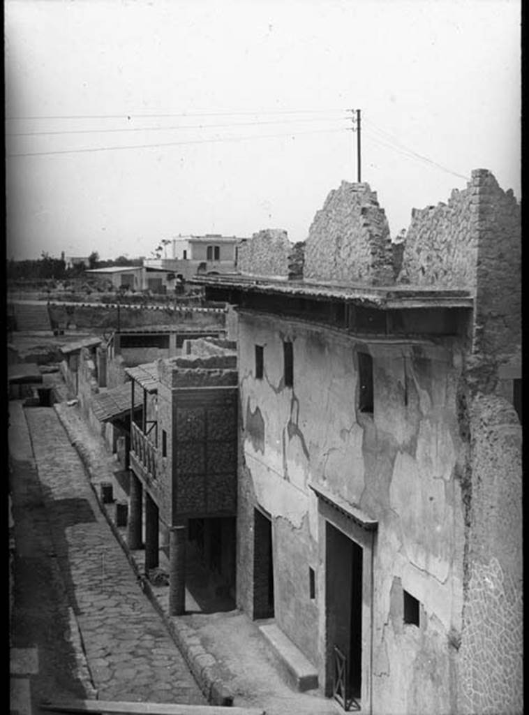Cardo IV Inferiore, Herculaneum. 1932. P.C. H.36. Photo by P. C. Looking south along the west side of Cardo IV Inferiore, towards doorway of III.11, the House of the Wooden Partition, Used with the permission of the Institute of Archaeology, University of Oxford. File name instarchbx92im005 Resource ID 41154.